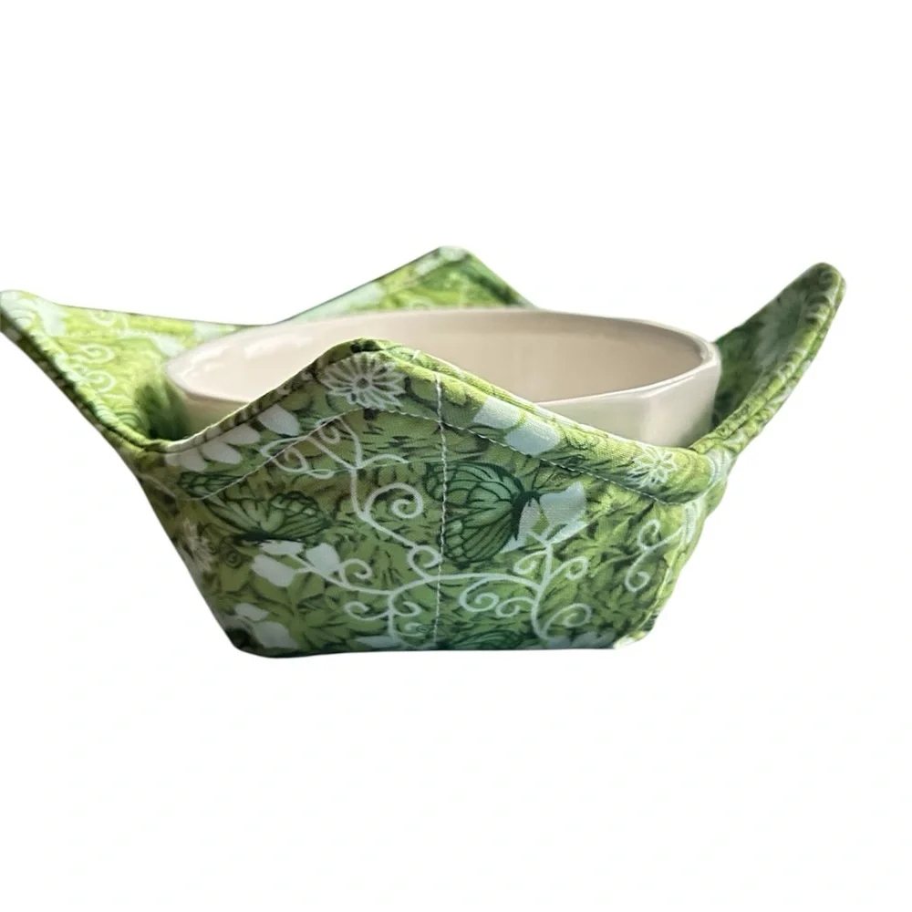 Hand Crafted Colorful Green Floral Butterfly Microwave Bowl Cozy 100% Cotton